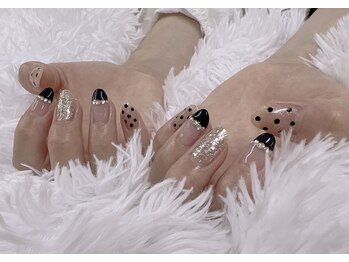 店舗限定ドットネイル