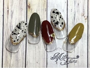 ホームネイルサロン 戸田 ミハ フルーラ(Home Nail Salon Mija Flura)の写真/上品な大人女性の為のデザインが豊富♪ご新規様付替えオフ無料!優しいオフプレパ♪パラジェル◎定額700種