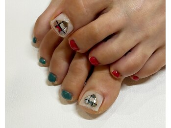 カイヤナイト(Nail Salon Kyanite)/フット手描きチェック×ハート