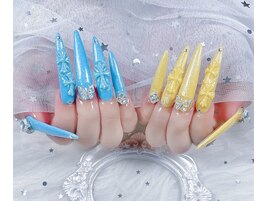 ピンク×ハートビジューネイル