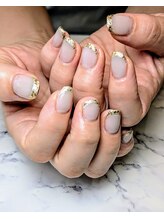 ウル(ulu)/ガラスフレンチネイル