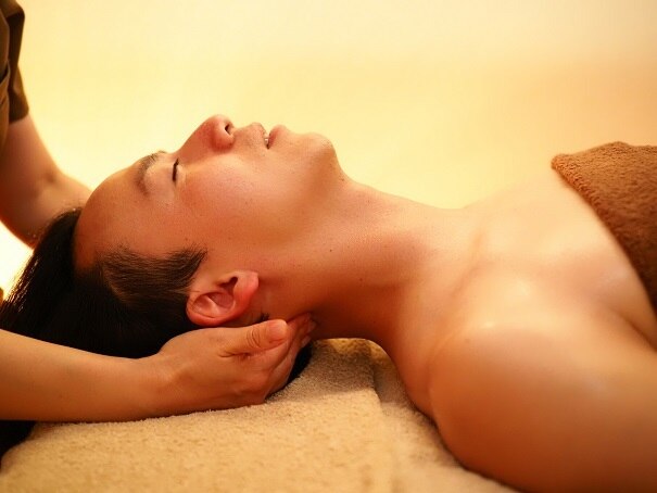 【ご褒美に】アカスリ＋泡ボディ+もみほぐし＋アロマリンパ　150分　￥20000