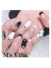 エムズヴィラ(M's Villa.)/三日月ネイル