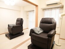 アイリー 眉毛 天王寺店/店内