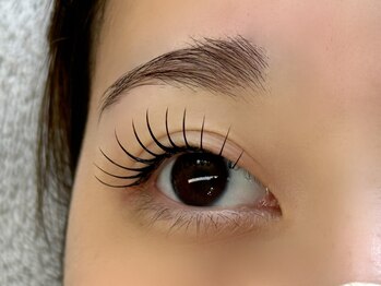 アンジーリス(anzy/lis.)の写真/【＆healthy（アンドヘルシー）】県内希少導入サロン！エクステ×パーマ同時施術で華やかなお目元に☆