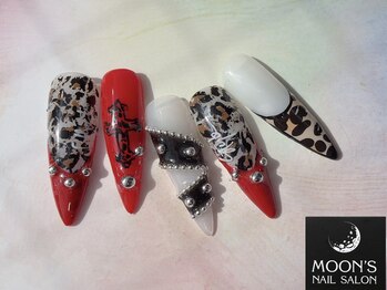 ムーンズ(Moon's)/