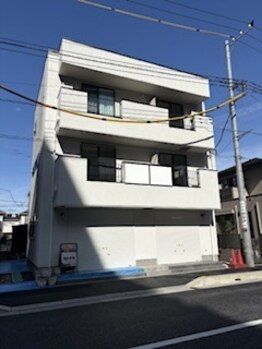 リリス 所沢店(LILISS)/当サロンは白い建物です♪