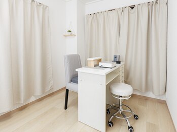 ソルルナ(Sol & Luna)/ネイルルーム