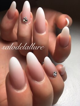 サロンドラリュール(Salon de L'Allure)/