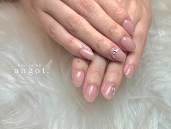 アンガット(angot.)/ビジューリングブライダルネイル