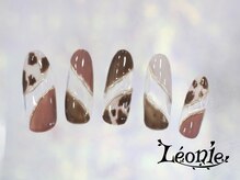 レオニー(Leonie)/レオパード×ブロッキングネイル