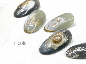 ニコルネイル(nicole nail)/定額 ゴールド ニュアンスネイル