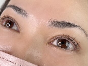 ロマ(Loma)/ラッシュリフト