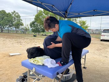 ストレチックス 近江八幡店/ カチコチ肩、背中から卒業だ!