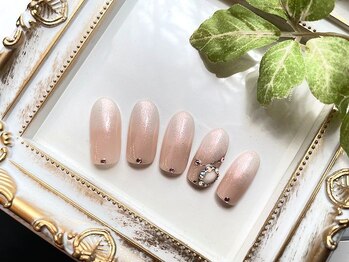 ユウコネイルズアンドエステティック ラ デェス(Yuko Nails & Esthetic La Deesse)/プラチナコース(定額制)¥9500