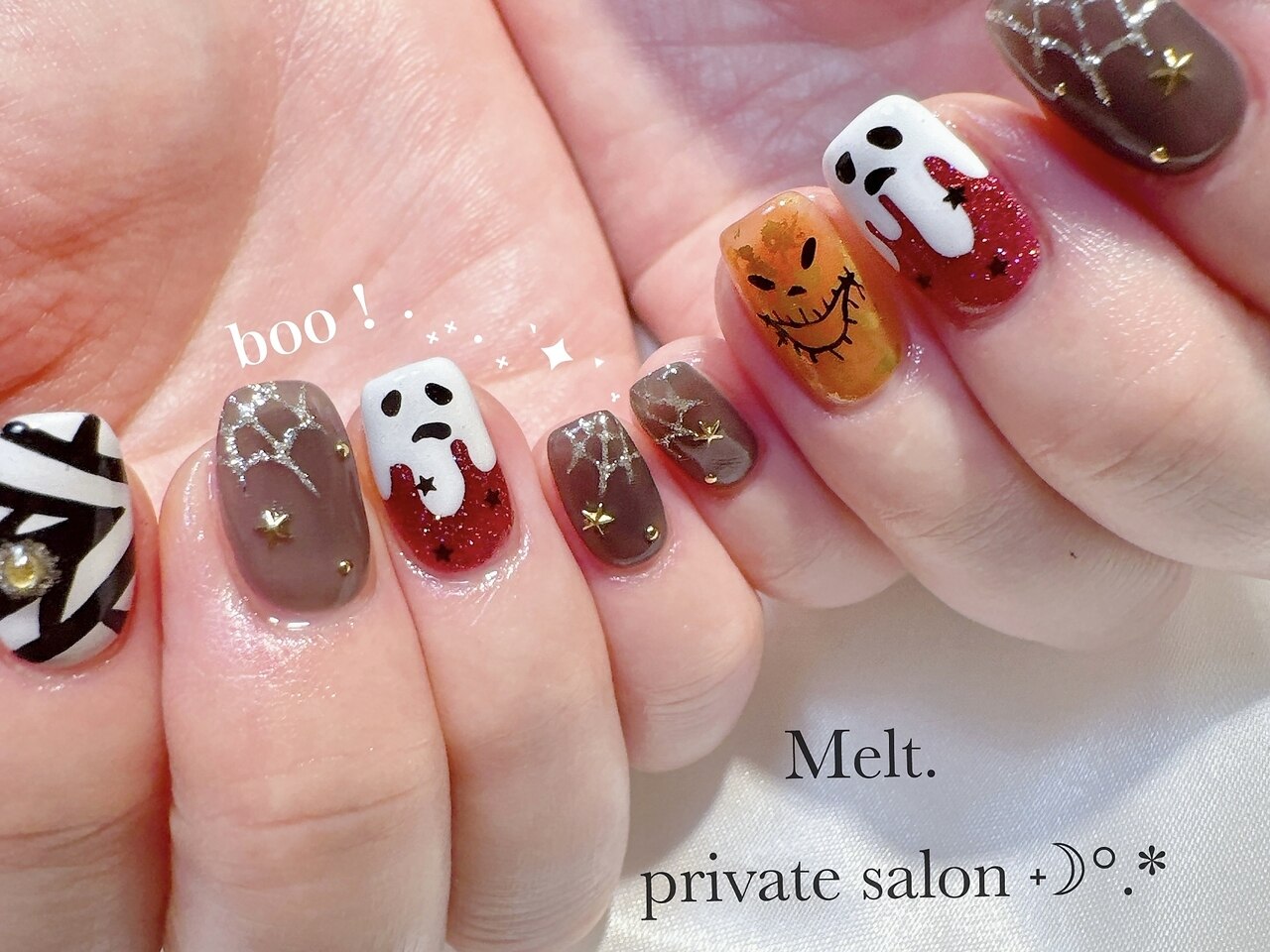 2025年-2026年冬トレンド】ボルドー ハロウィンのネイルデザイン集