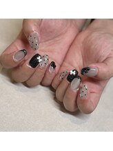 グラッディイース(Glady ease)/モノクロネイル