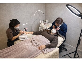 グラッディ(Glady)の写真/【まつ毛＆ネイル同時施術】時間がない方におすすめ★☆