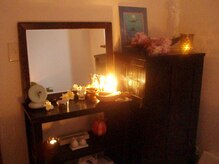 ロミロミアヌエヌエ(LomiLomi Anuenue)の雰囲気（施術が終わった後のメイク直しもゆっくりできます！！）