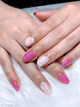 アムルーズ(Amoureuse)/花柄ネイル♪