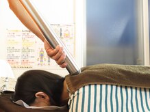 イオン棒リフレッシュ空間 クリアの雰囲気（更に強力なイオン棒で頑固な肩こりに働きかけるメニューも♪）