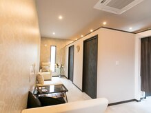 ワンドア(ONEDOOR)/【店内】レディース待合