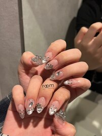 キラキラワンホンネイル