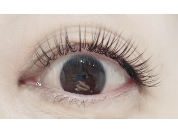 アイラッシュエイム(Eyelash eim)/フラット付け放題★自然な濃さ