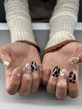 エイトドットネイル(8.nail)/