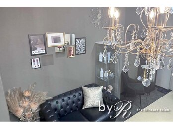 バイアール 新宿メンズ店(byR)/落ち着いたエントランス