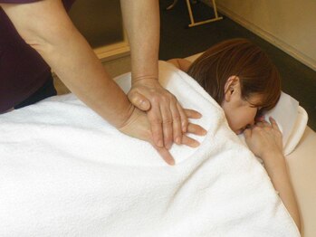 リフレッシュスペース 沼津店の写真/駅近♪年齢問わず通いやすいサロン◇オールハンドで深くほぐし、身体と心に優しい変化を*