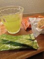 カレン 都城店 大好きなお菓子やスイーツを食べる前に青汁を飲んでいます！