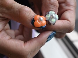 ぷっくりお花ネイル