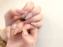 ティンク(Tink)/ちぐはぐネイル　囲み