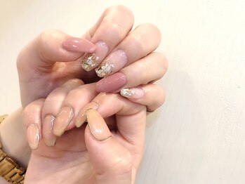 ティンク(Tink)/ちぐはぐネイル　囲み