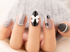 大人ガーリーネイル