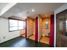 バックステージ(Backstage)/更衣室