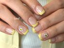 イエローフレンチネイル