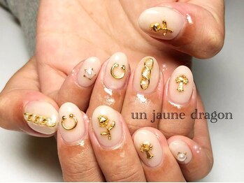 アン ジョーヌドラゴ/スタッズネイル