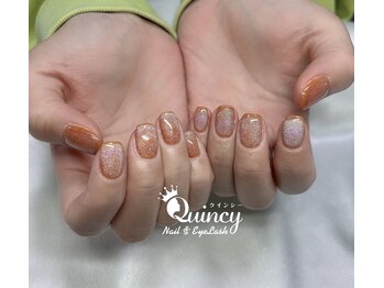 クインシー(Quincy)/ユニコーンネイル