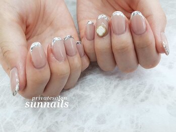 サンネイルズ(sun nails)/2本アート+オプションパーツ追加