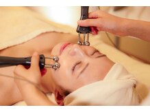 美肌効果、ほうれい線、たるみに働きかける一押しフェイシャル☆