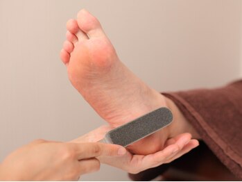 フットブルー 青山店/施術の流れ【7.角質ケア】