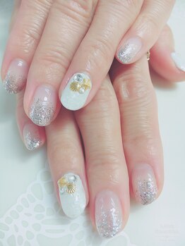 ネイルサロン ティアラリュクス 市川北口店(Tiara Luxe)/シルバーラメ