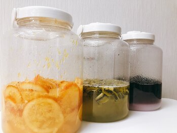 ともしび/発酵中のドリンクたち♪