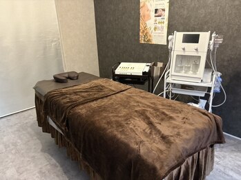 ビノスビューティー(vinos.beauty)の写真/年齢肌にサヨナラ!業界最多40種の美容成分配合の幹細胞ハーブピーリングで肌質激変&見た目年齢巻き返し!
