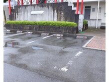 環花の雰囲気（向かって右側が当サロン駐車場です。）