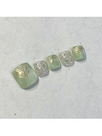 ¥8,000