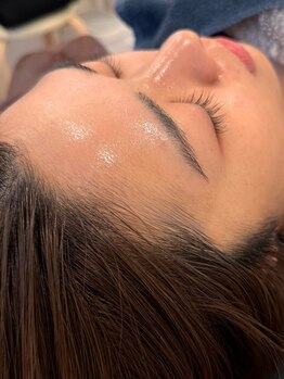ロイヤル ビューティー サロン(Royal Beauty Saloon)の写真/《本場韓国のお肌管理◆セルマン正規店》みずみずしい潤いのある水光肌へ[お試し¥6800～/ピーリング¥11000]