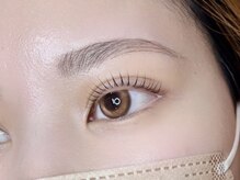 まつ毛と眉毛のトータルサロンで目元をトータルコーディネイト